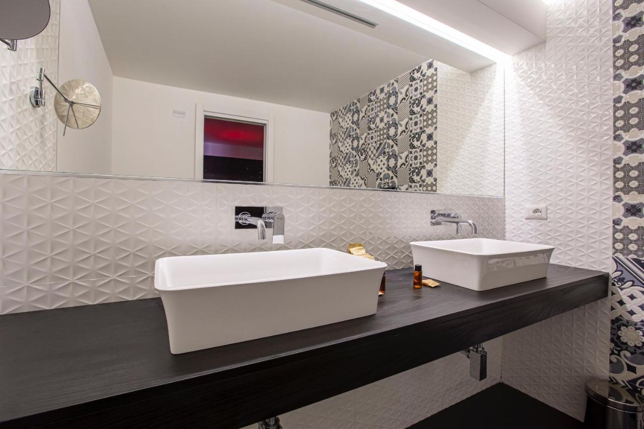 Grotticelle'S House & Luxury Room Syracuse ภายนอก รูปภาพ